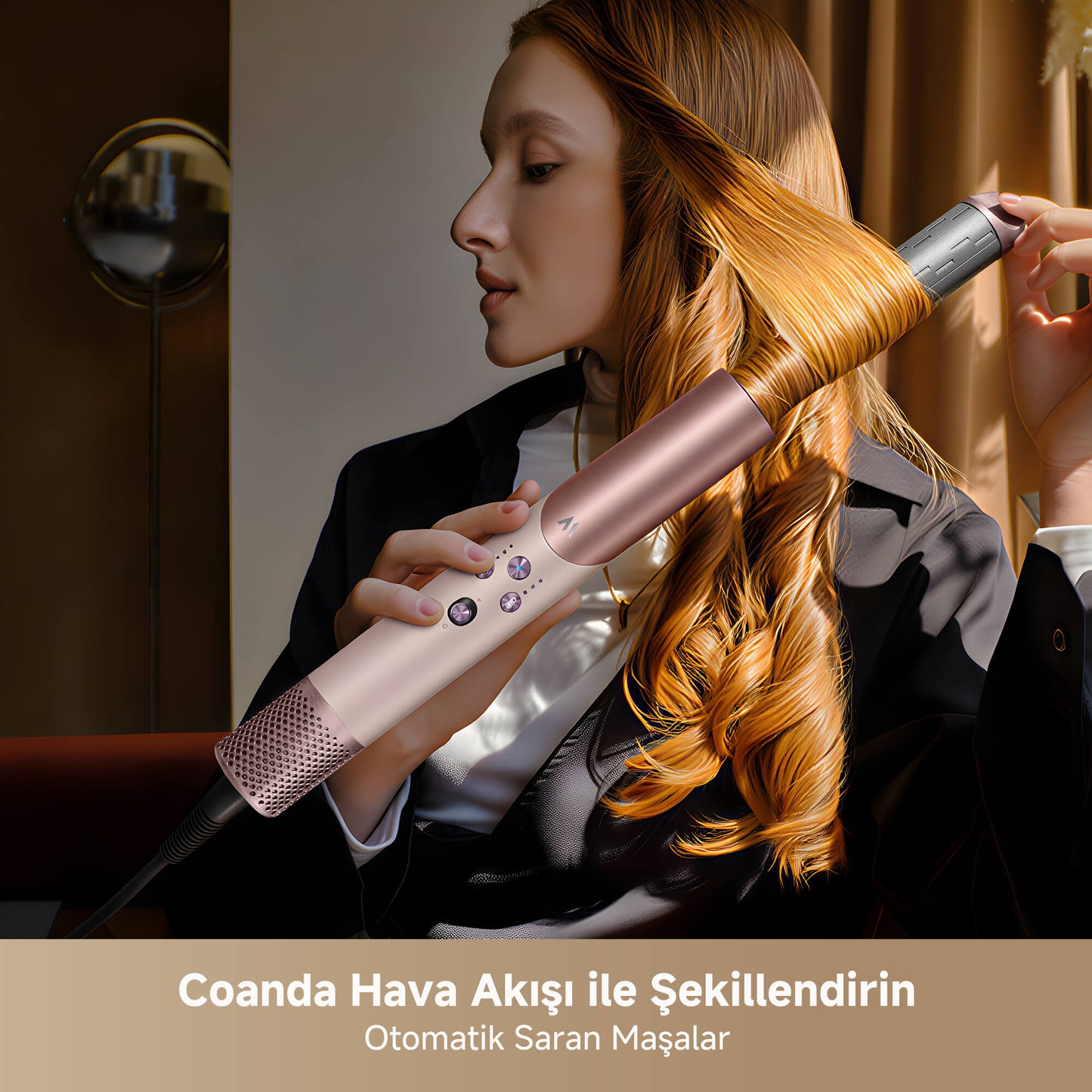 Kadın, MOVA Master 10 saç şekillendirici ile evde profesyonel saç kurutma ve şekillendirme yapıyor.